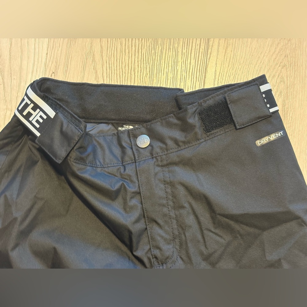 THE NORTH FACE Black Snow Pants size Youth Medium 10-12. EUC look new EZ Grow - Picture 2 of 13